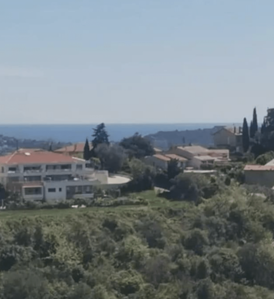 Charmante maison traditionnelle sur les collines niçoises — photo 9