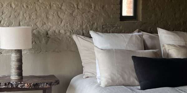 Charmante maison de campagne à l&rsquo;intérieur contemporain