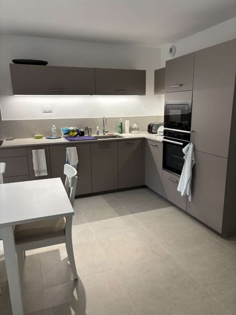3-Bedroom Apartment in Central Arcachon with Terrace — photo 7