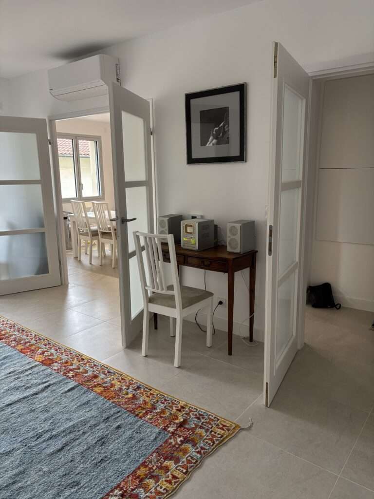3-Bedroom Apartment in Central Arcachon with Terrace — photo 9