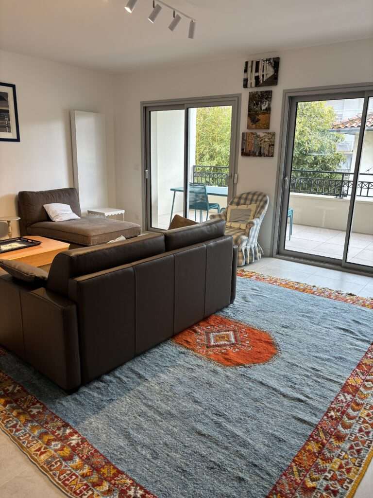 3-Bedroom Apartment in Central Arcachon with Terrace — photo 11