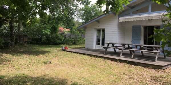 Villa à proximité de la plage — Petit Piquey Cap Ferret