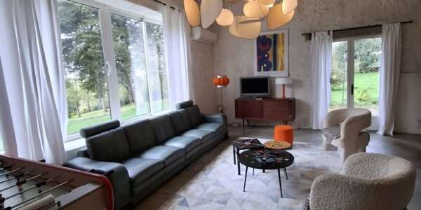 Grande maison confortable au coeur d’un parc