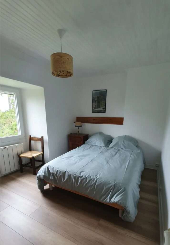 Furnished house of 120 m² in Alleuze – Country house with exposed stone walls in Alleuze – photo 9