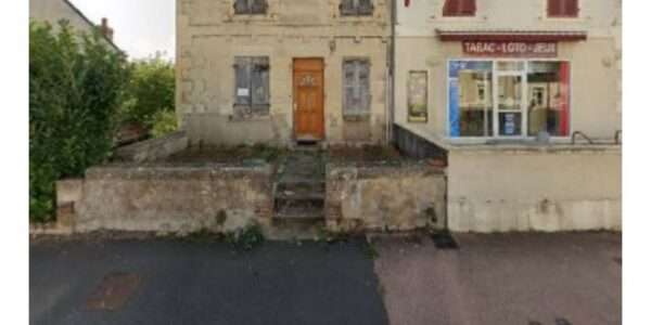 3-Bedroom Country House with Garden in Guérigny