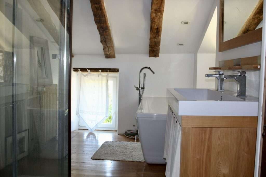 Family House with Pool in Saint-Maurice-la-Clouère — photo 18