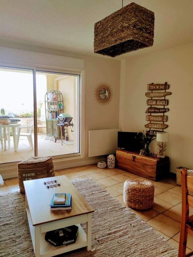 Furnished apartment of 37 m² in Calvi – Apartment near the port of Calvi with large terrace and sea view – photo 6