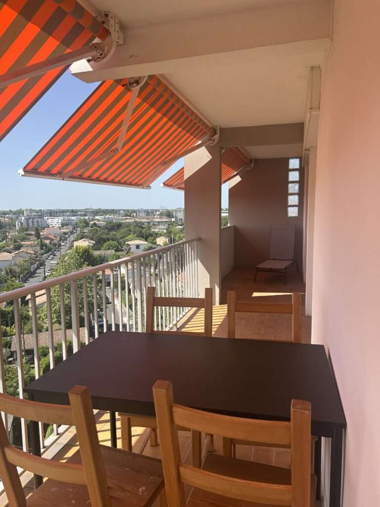 Spacious Apartment with Terrace and View near Bordeaux — photo 3