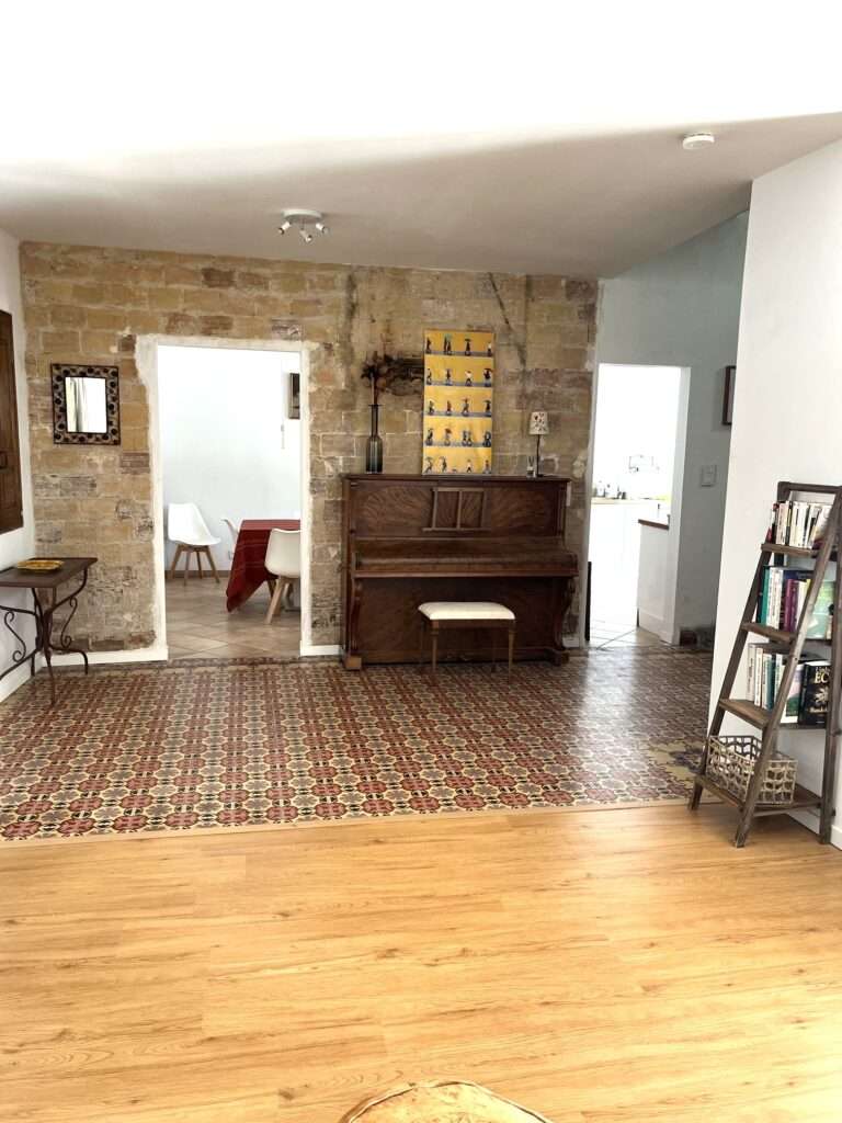 Furnished house of 180 m² in Montfrin – 4-Bedroom House with Pool and Garden in Montfrin – photo 26