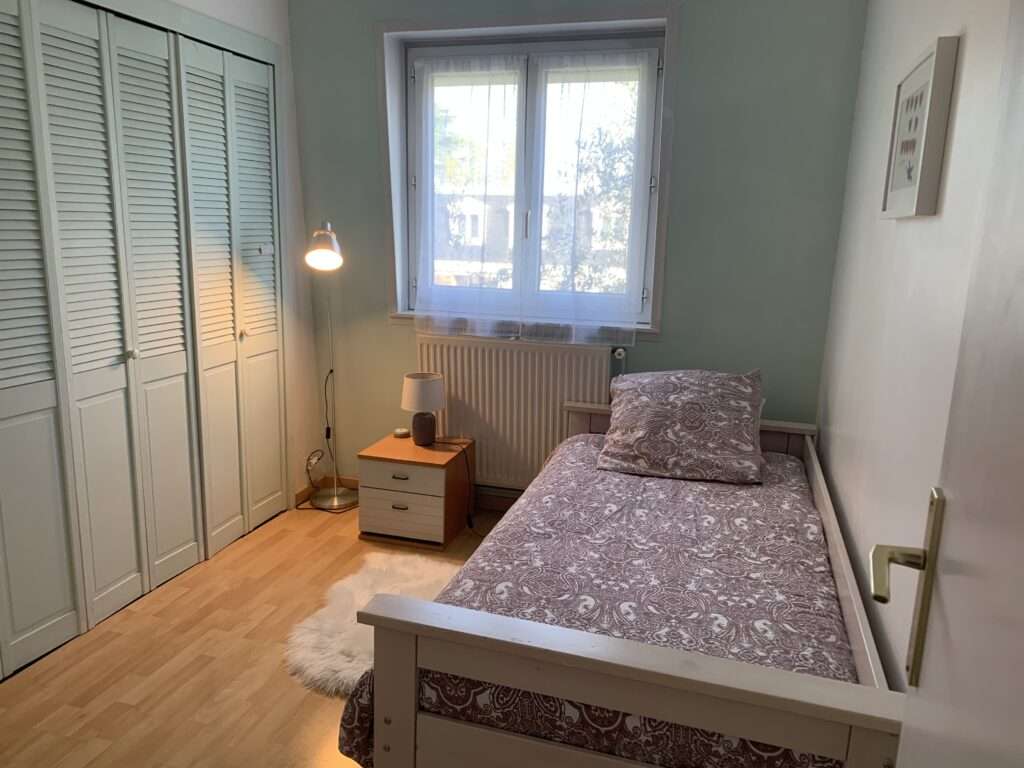 4-Bedroom Family House with Garden in Lésigny — photo 16