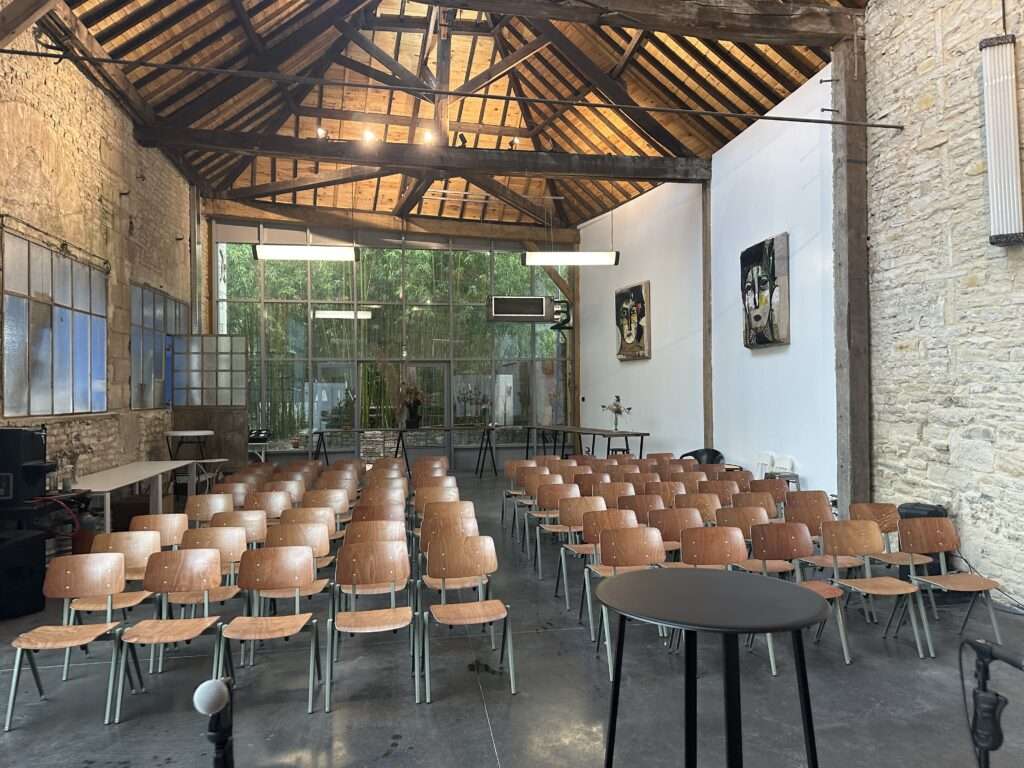Renovated 14th Century Mill for 15 People – Mauzé-sur-le-Mignon — photo 17