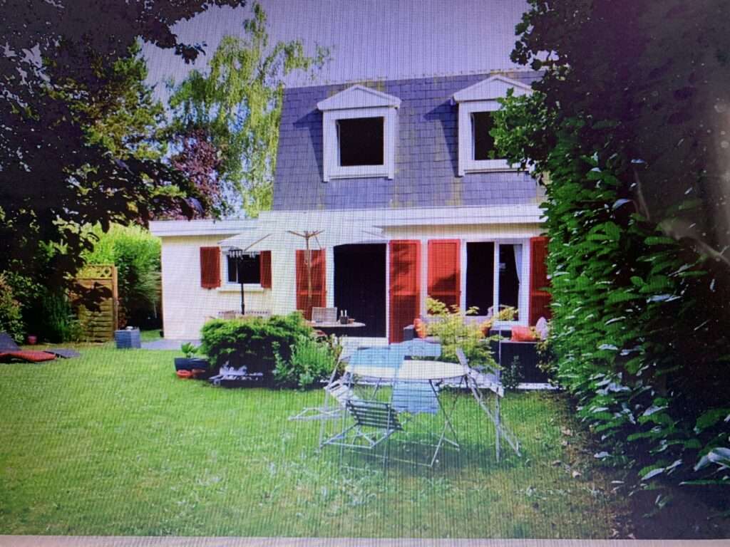 4-Bedroom Family House with Garden in Lésigny — photo 10