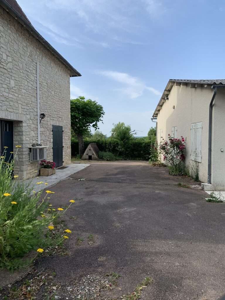 Maison meublée de 160 m² à Thenon – Maison en pierre avec grand jardin – photo 2