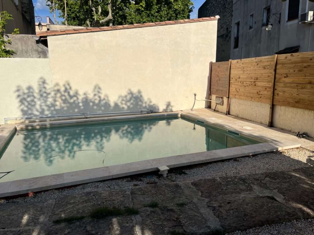 Furnished house of 180 m² in Montfrin – 4-Bedroom House with Pool and Garden in Montfrin – photo 5