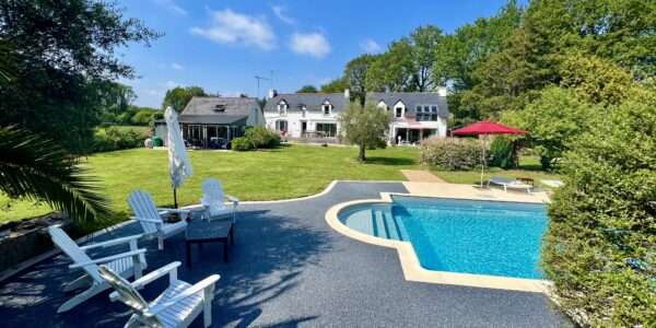 Charmante petite maison au calme, proche des plages et commodités