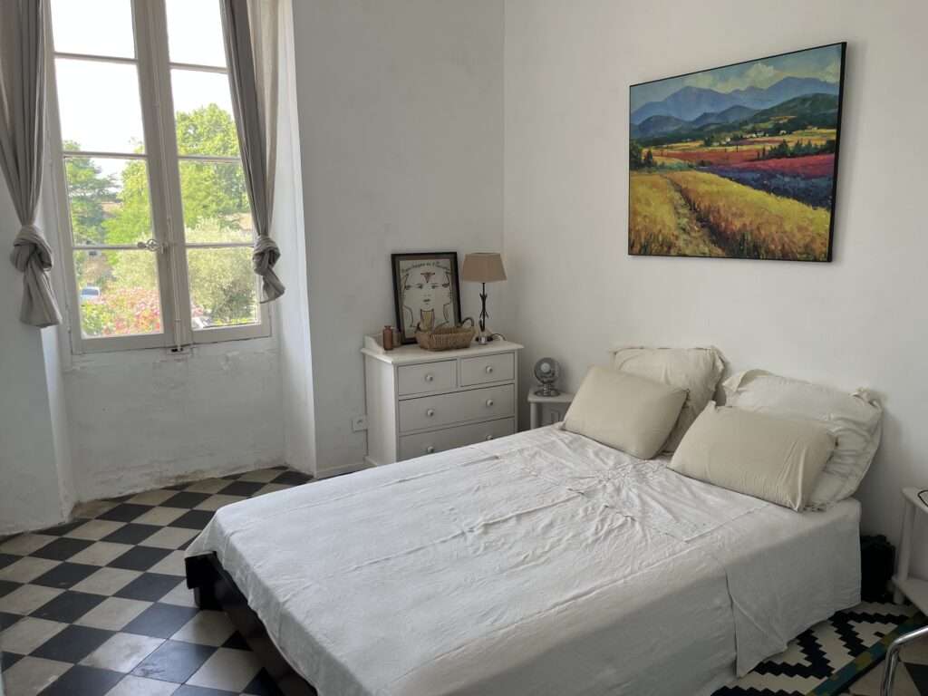Furnished house of 180 m² in Montfrin – 4-Bedroom House with Pool and Garden in Montfrin – photo 38