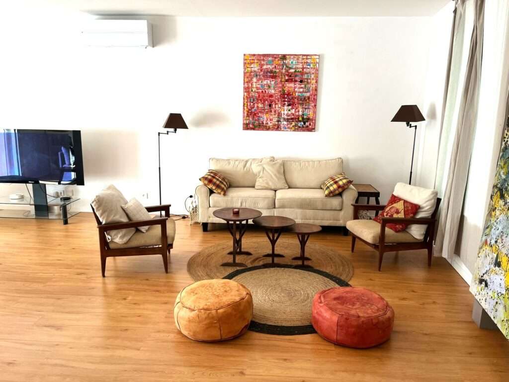 Furnished house of 180 m² in Montfrin – 4-Bedroom House with Pool and Garden in Montfrin – photo 20