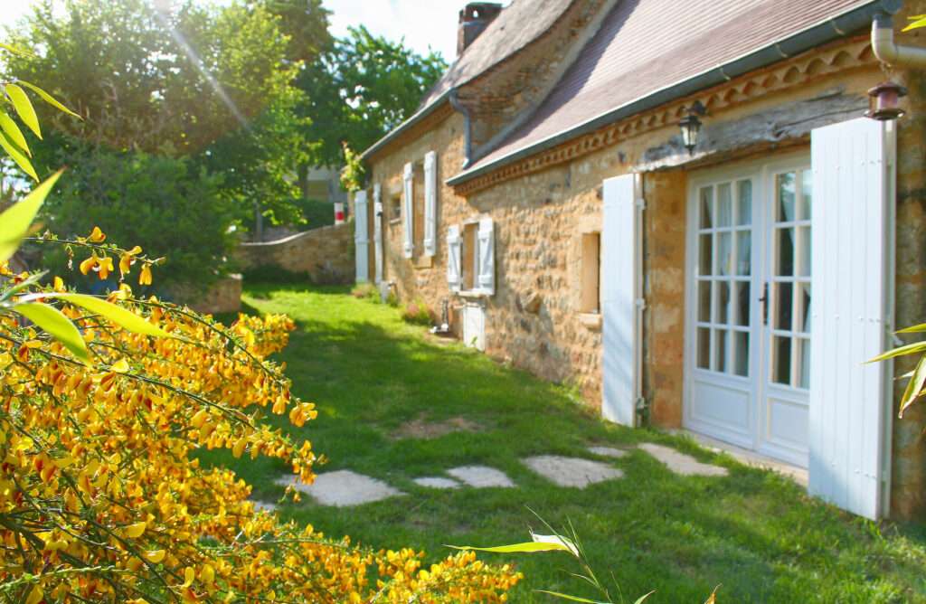 Maison meublée de 100 m² à Simeyrols – Proche de Sarlat, Maison au calme au vert au cœur du Périgord Noir – photo 4