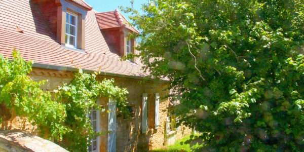 Proche de Sarlat, Maison au calme au vert au cœur du Périgord Noir