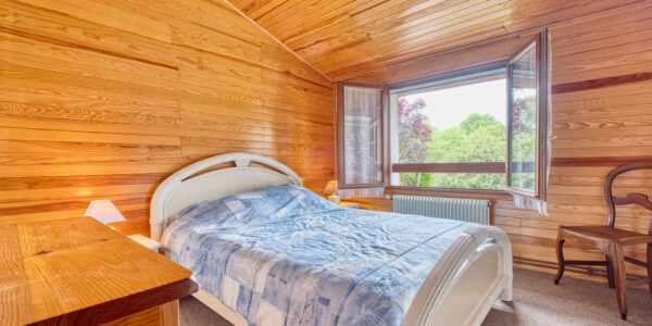 Maison calme avec grand jardin – foret, rivière, village en Dordogne