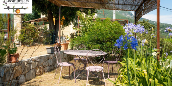Appartement au 1er étage d&rsquo;une maison à proximité de Cannes, Grasse, Nice et Antibes