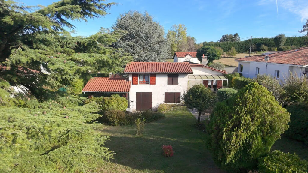 Maison calme avec grand jardin – foret, rivière, village en Dordogne — photo 7