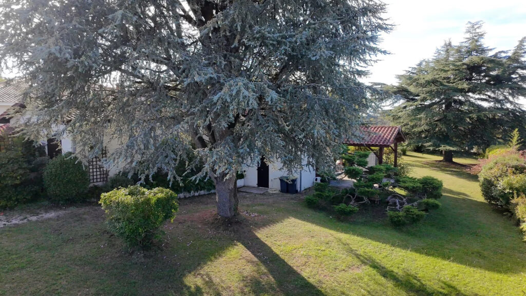 Maison calme avec grand jardin – foret, rivière, village en Dordogne — photo 2