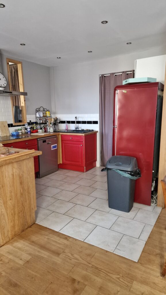 Maison meublée de 120 m² à Montagrier – Maison de village ancienne et rénovée – photo 6