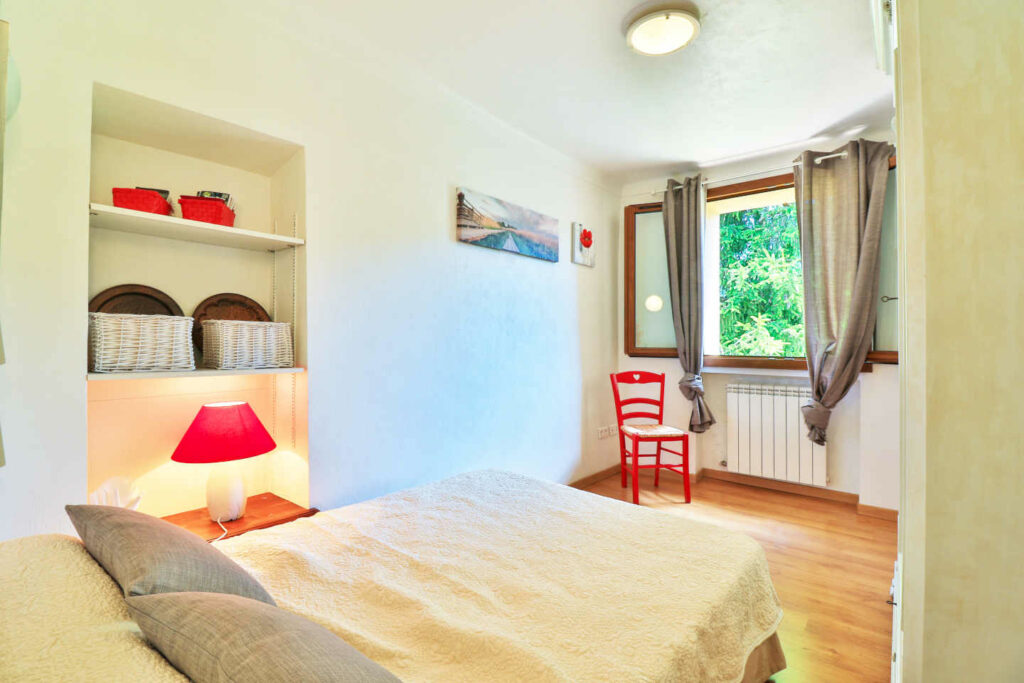 Garden-Level Furnished Apartment in Le Bar-sur-Loup — photo 12