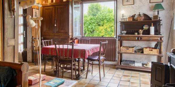 Maison calme avec grand jardin – foret, rivière, village en Dordogne
