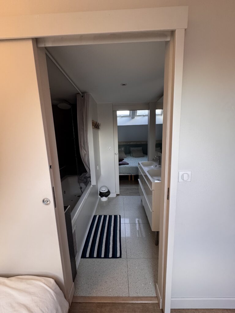 Maison tout confort avec piscine — photo 11