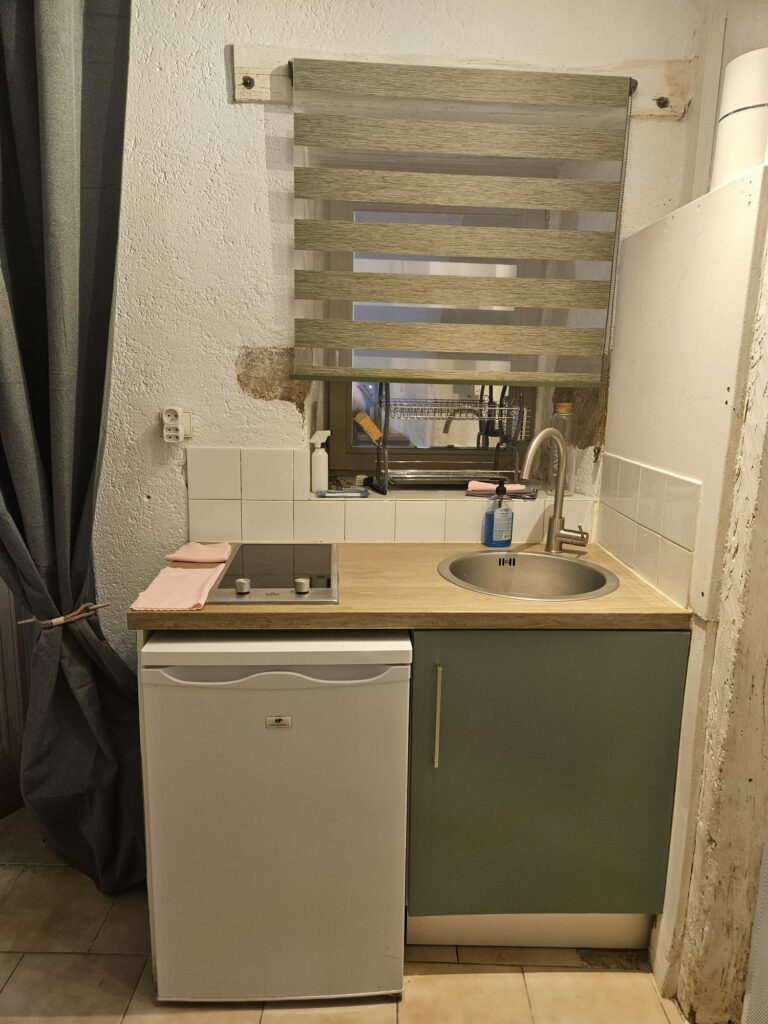 Appartement de charme situé en centre-ville au coeur historique de Blois. — photo 8
