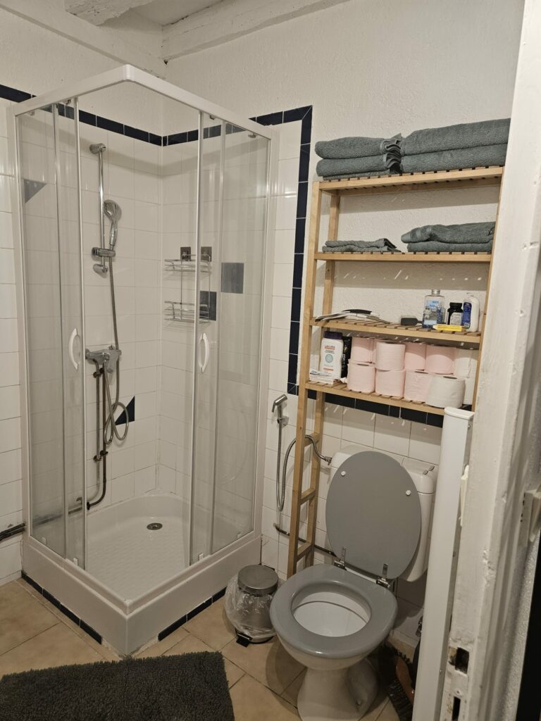 Appartement de charme situé en centre-ville au coeur historique de Blois. — photo 2