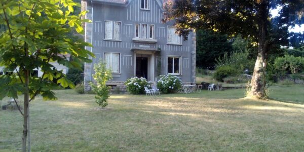 Bel appartement avec jardin, proche centre-ville de Le Cheylard