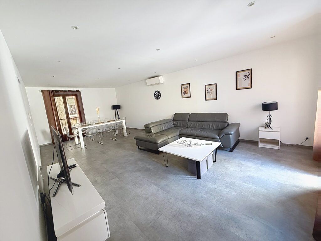 Maison rénovée avec grande terrasse à 20 min de Perpignan — photo 2