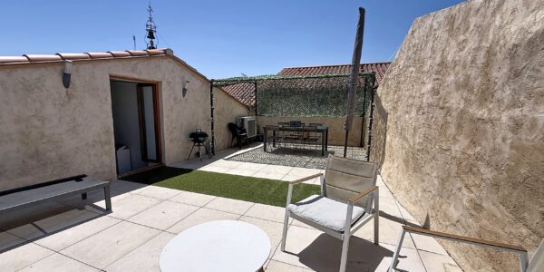Maison rénovée avec grande terrasse à 20 min de Perpignan