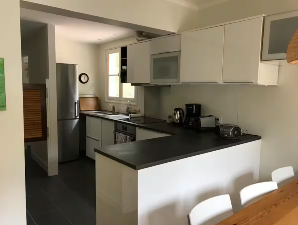 Villa in Cap Ferret with Private Beach Access — photo 8