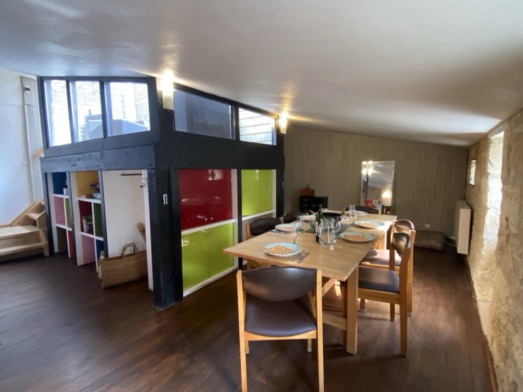 Duplex meublé à Blaye – 102 m² avec terrasse sur les toits et vue estuaire — photo 5