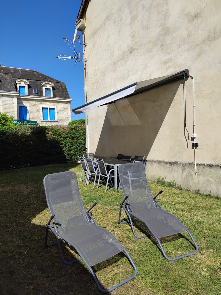 85 m² House with Enclosed Garden – Rouffignac-Saint-Cernin-de-Reilhac — photo 12