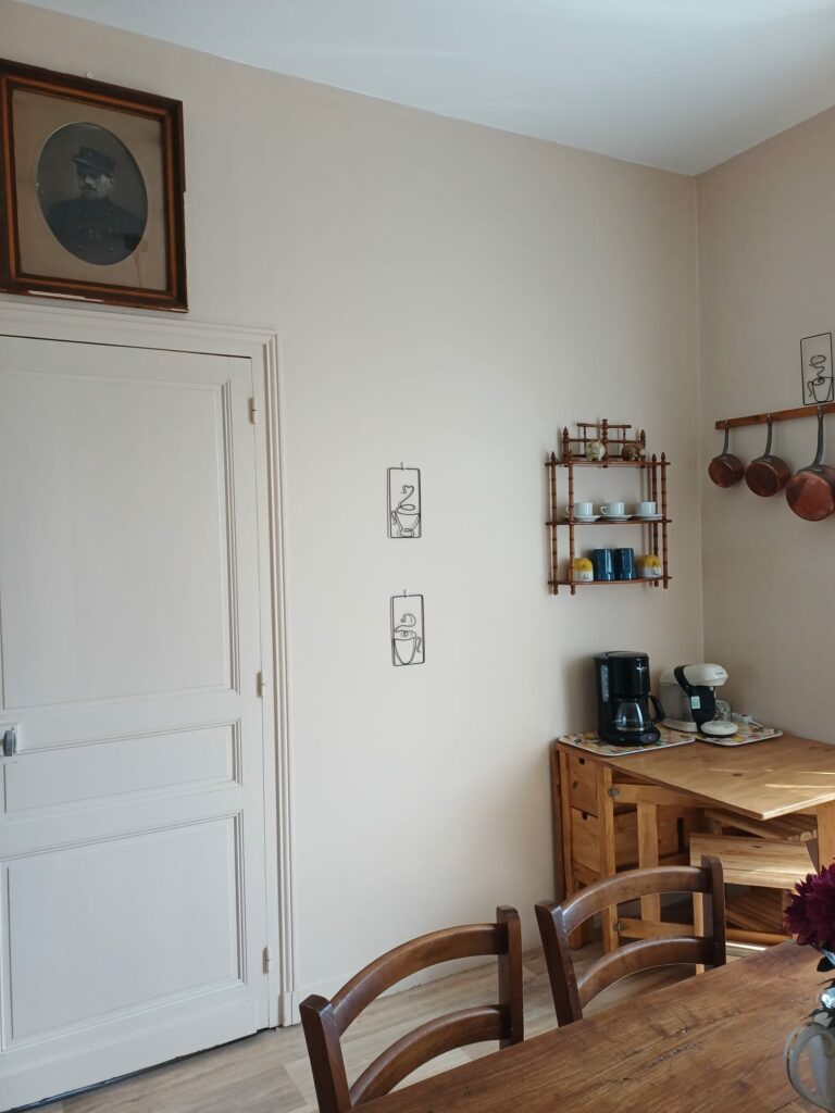 85 m² House with Enclosed Garden – Rouffignac-Saint-Cernin-de-Reilhac — photo 10