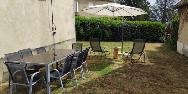 Maison indépendante avec jardin et cour clos