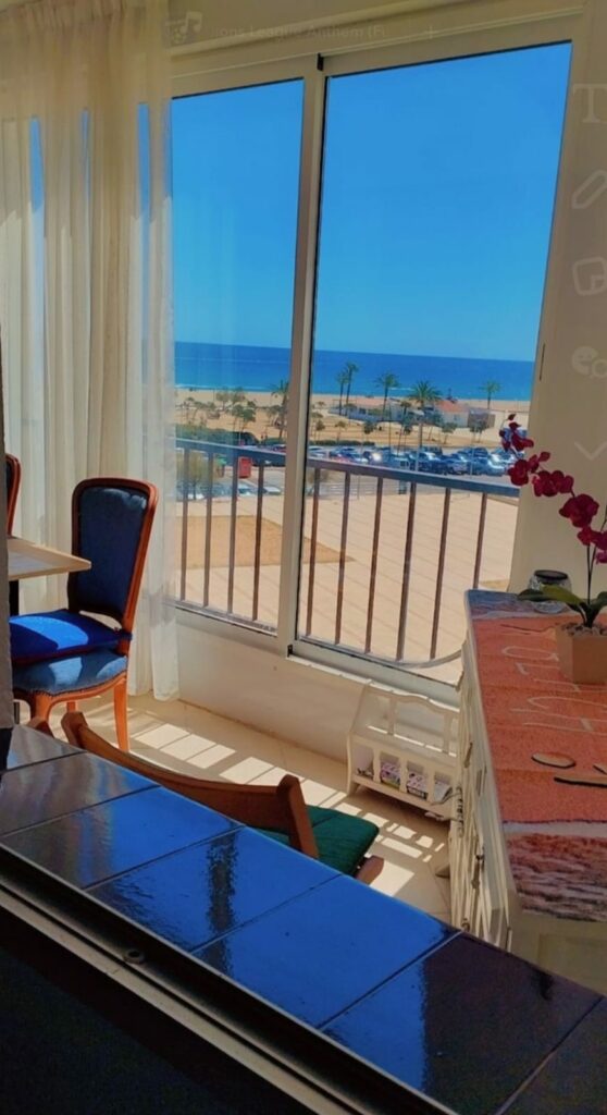 Appartement meublé à Empuriabrava – T2 de 44 m² face à la mer — photo 1