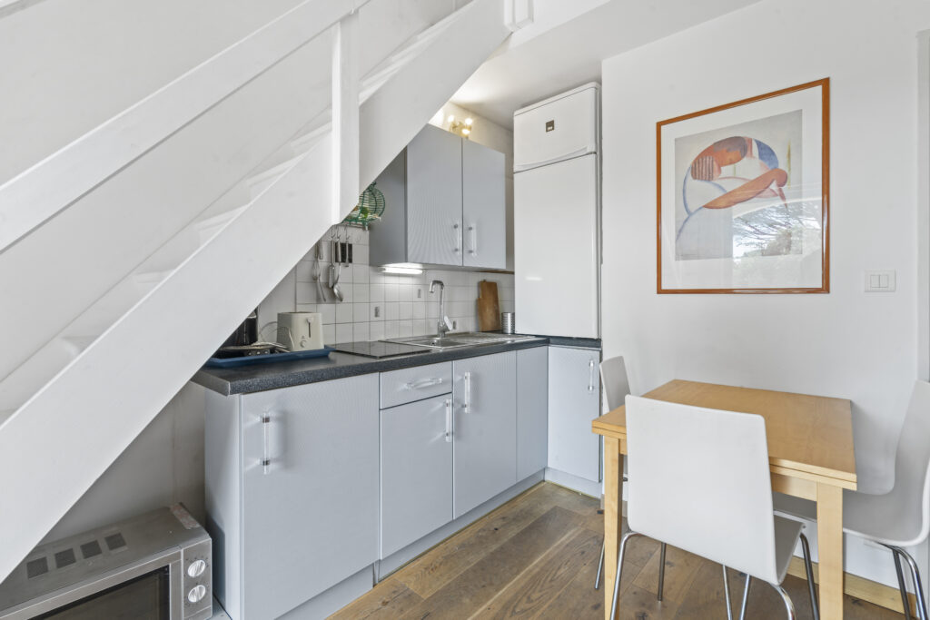 Appartement meublé à Saint-Tropez – résidence calme avec piscine — photo 4
