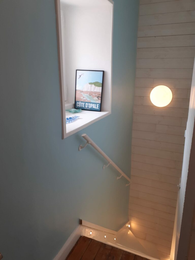 Fully Renovated 2-Bedroom House in Central Étaples — photo 16