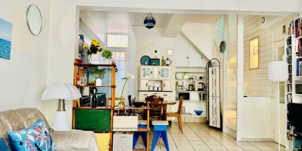 Fully Renovated 2-Bedroom House in Central Étaples