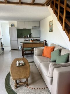 2-Bedroom House with Private Garden in Arès — photo 3