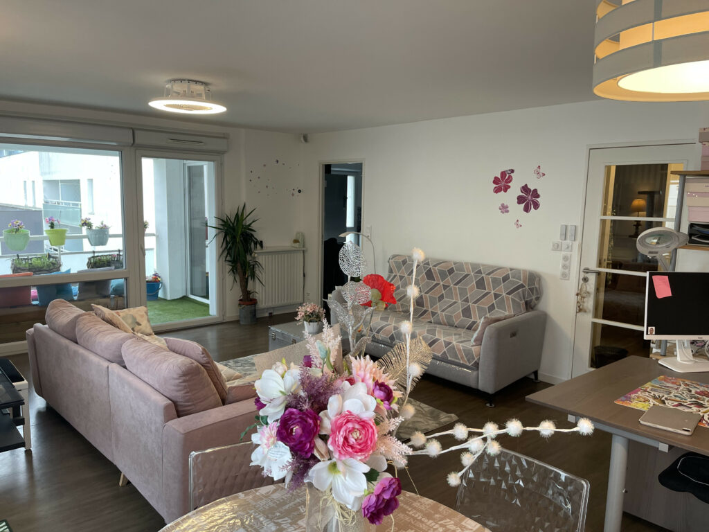 Furnished Apartment in Vannes – 85 m² with Terrace, Recent Building — photo 8