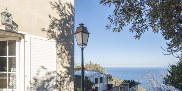 Joli studio aux pierres apparentes Cap Corse