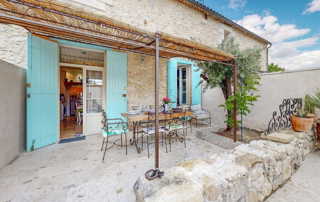 Stone mazet with private pool in Port-Sainte-Foy-et-Ponchapt — photo 2