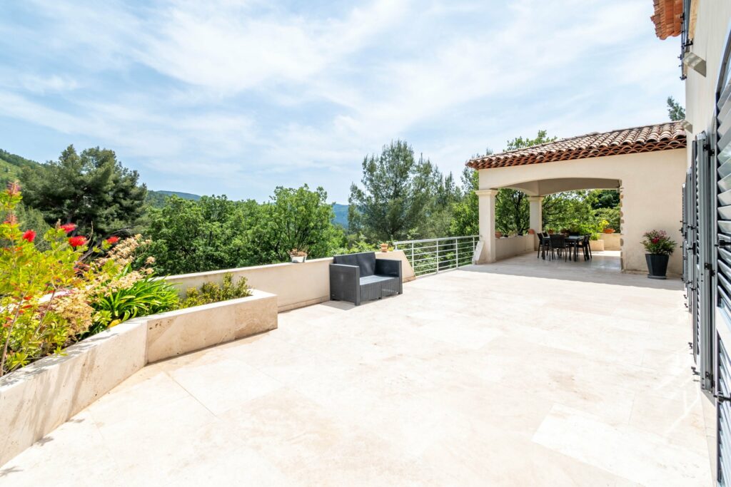 Bastide de charme avec piscine • Gémenos campagne — photo 6
